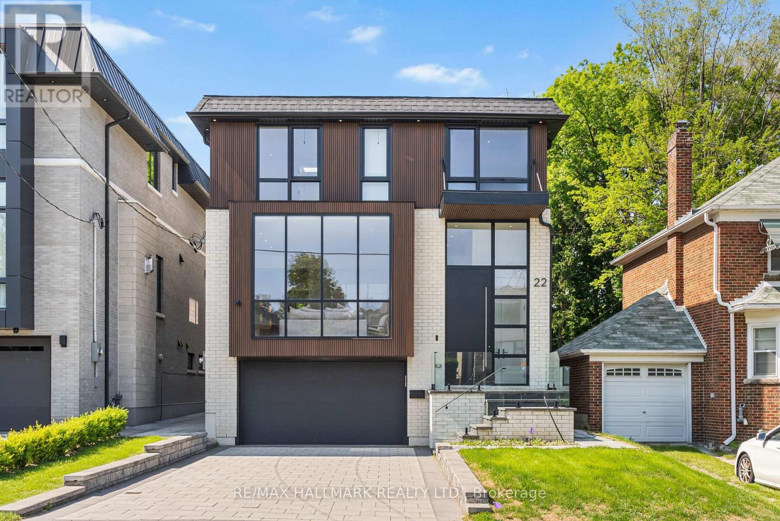 22 DIVADALE DRIVE, Toronto, Ontario