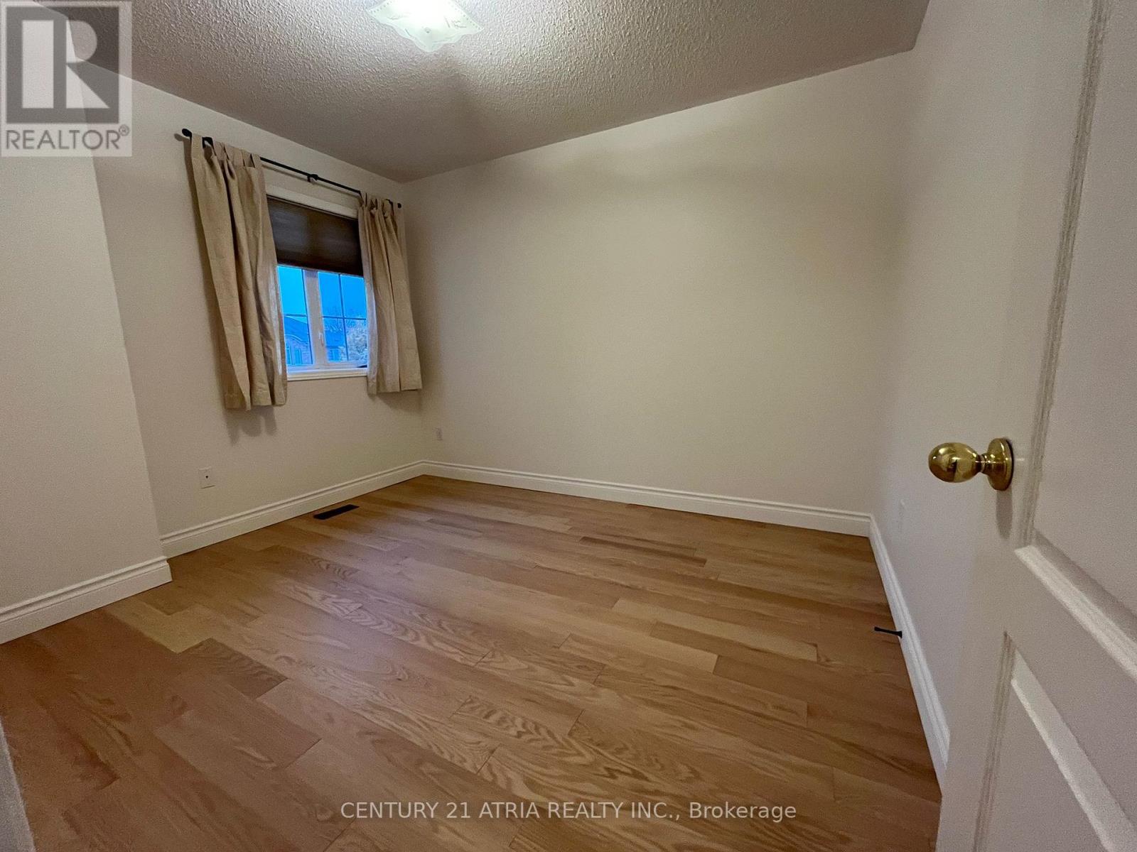 57 Rideau Drive, Richmond Hill, Ontario L4B 4P3 - Photo 12 - N12517732