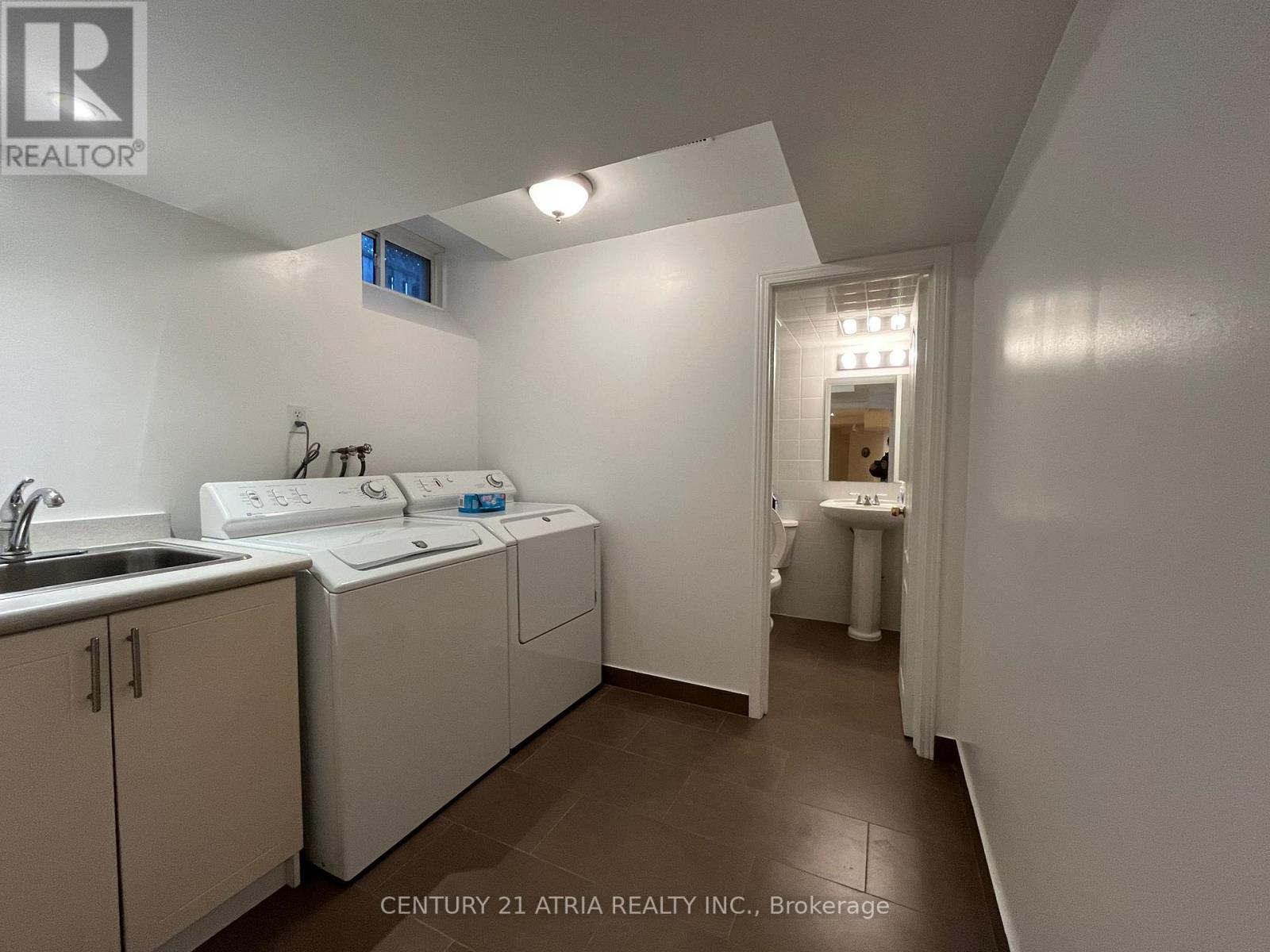 57 Rideau Drive, Richmond Hill, Ontario L4B 4P3 - Photo 16 - N12517732