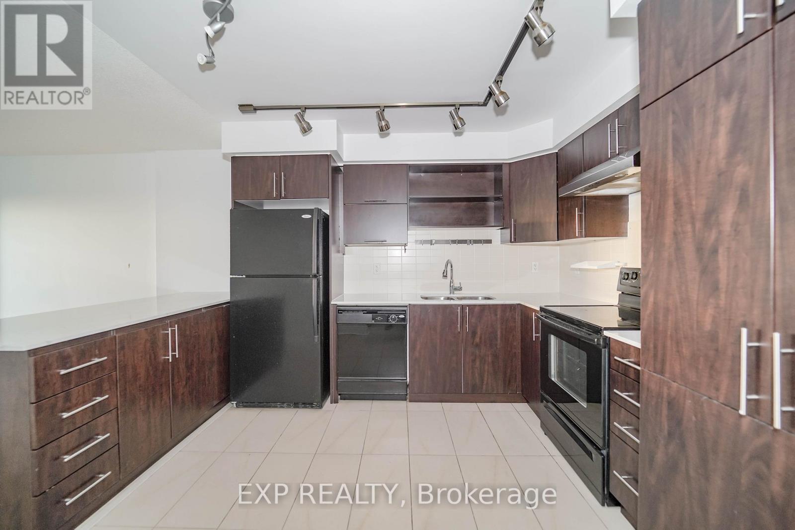 905 - 60 South Town Centre Boulevard, Markham, Ontario  L6G 0C5 - Photo 5 - N12519996