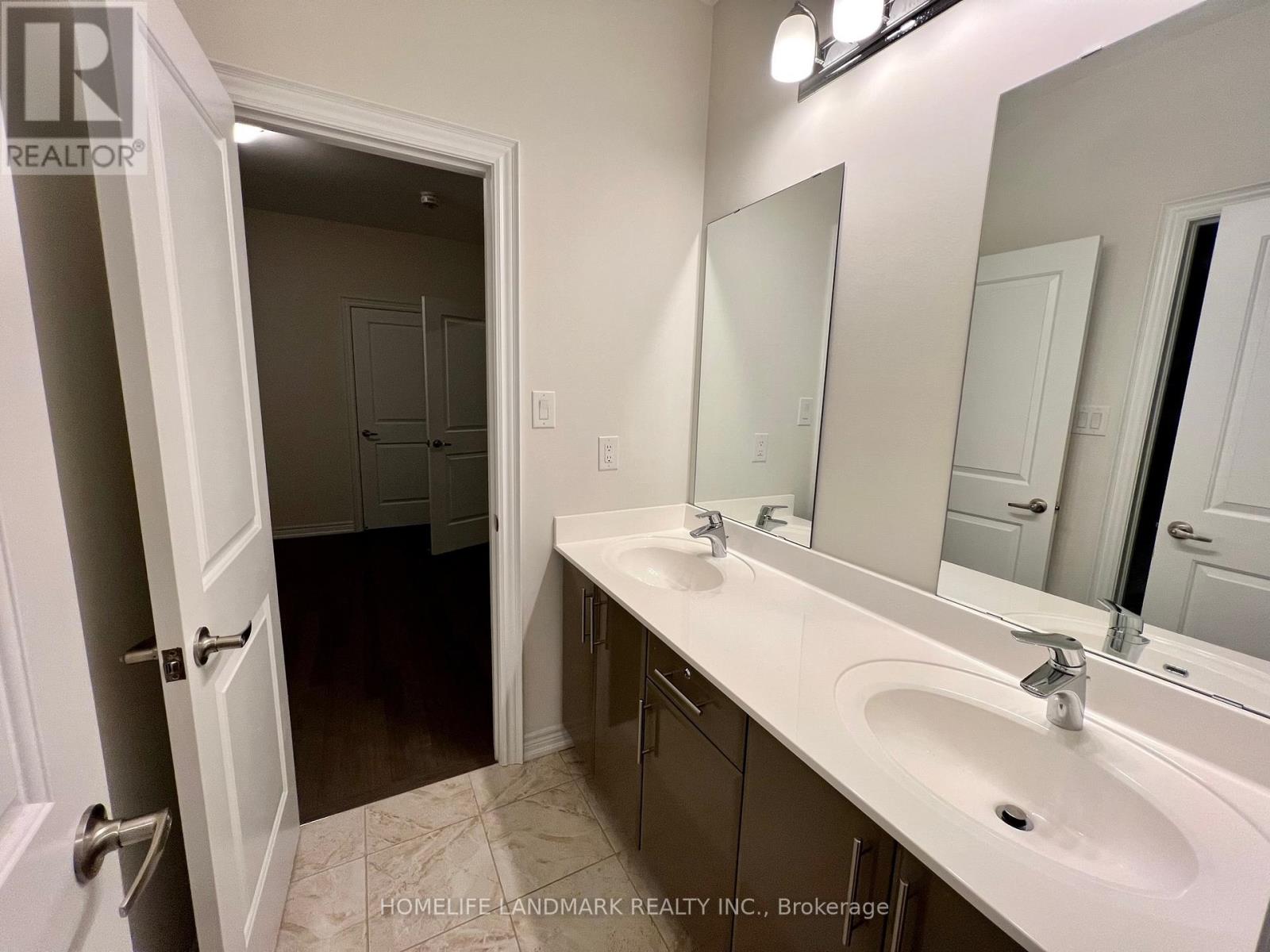 130 Alamo Heights Drive, Richmond Hill, Ontario  L4S 0A5 - Photo 11 - N12520006