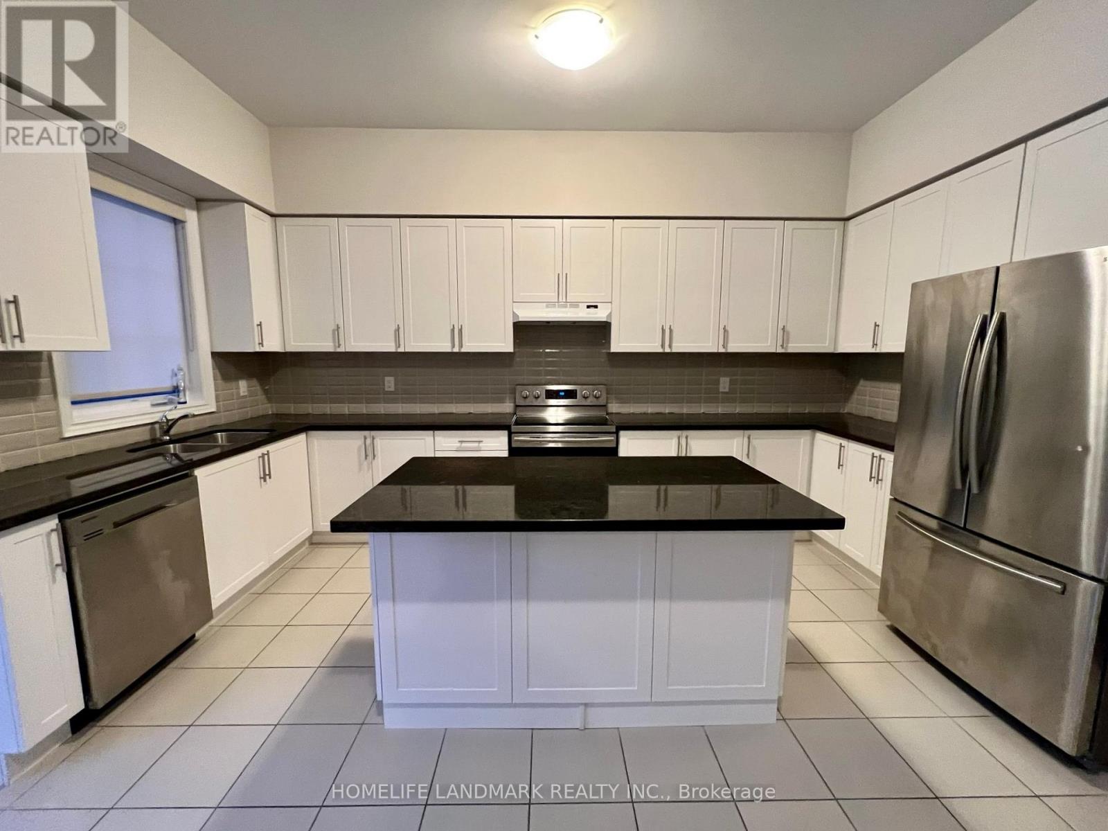 130 Alamo Heights Drive, Richmond Hill, Ontario  L4S 0A5 - Photo 3 - N12520006