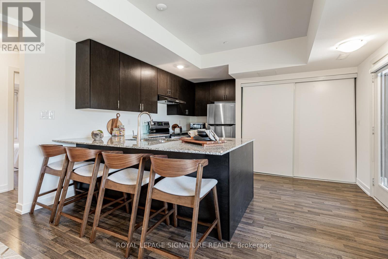 77 - 370c Red Maple Road, Richmond Hill, Ontario L4C 6P5 - Photo 3 - N12520050