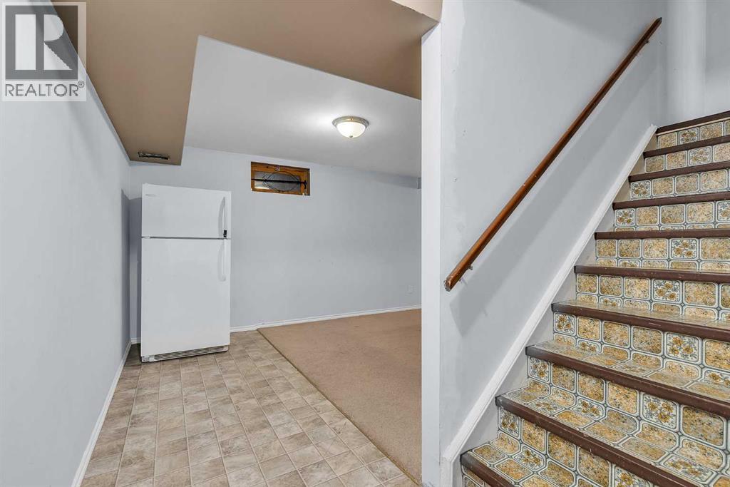 147 Scenic Way Nw, Calgary, Alberta  T3L 1B6 - Photo 31 - A2262120