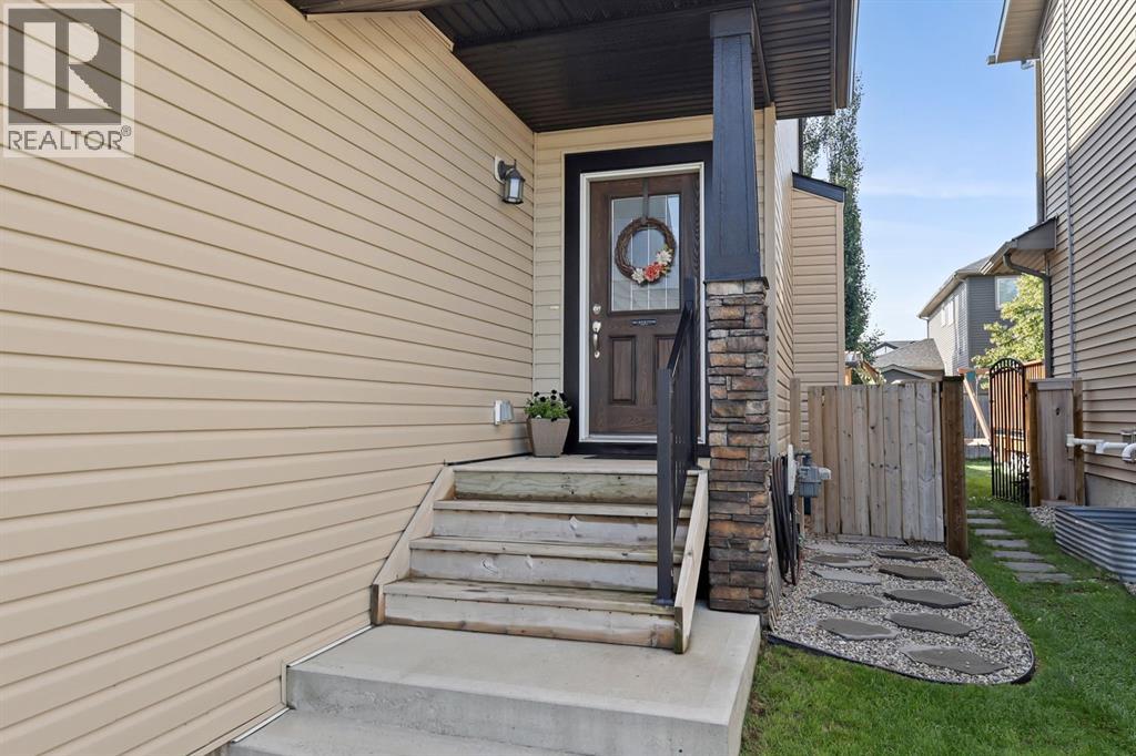 121 Wildrose Green, Strathmore, Alberta  T1P 0G4 - Photo 4 - A2269134