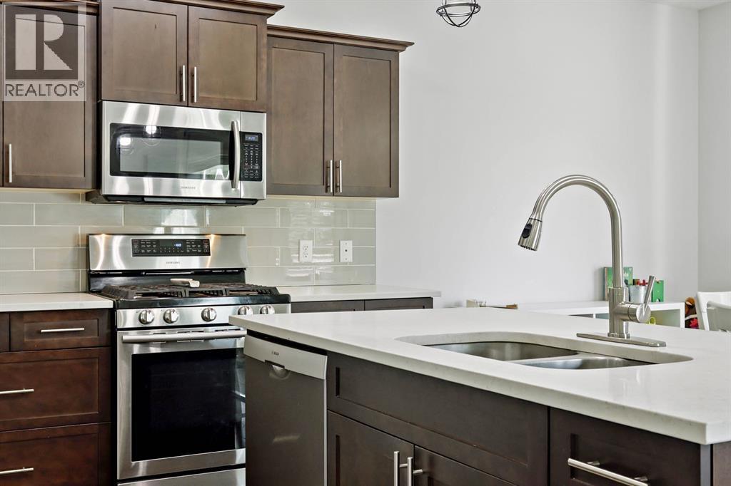 121 Wildrose Green, Strathmore, Alberta  T1P 0G4 - Photo 8 - A2269134