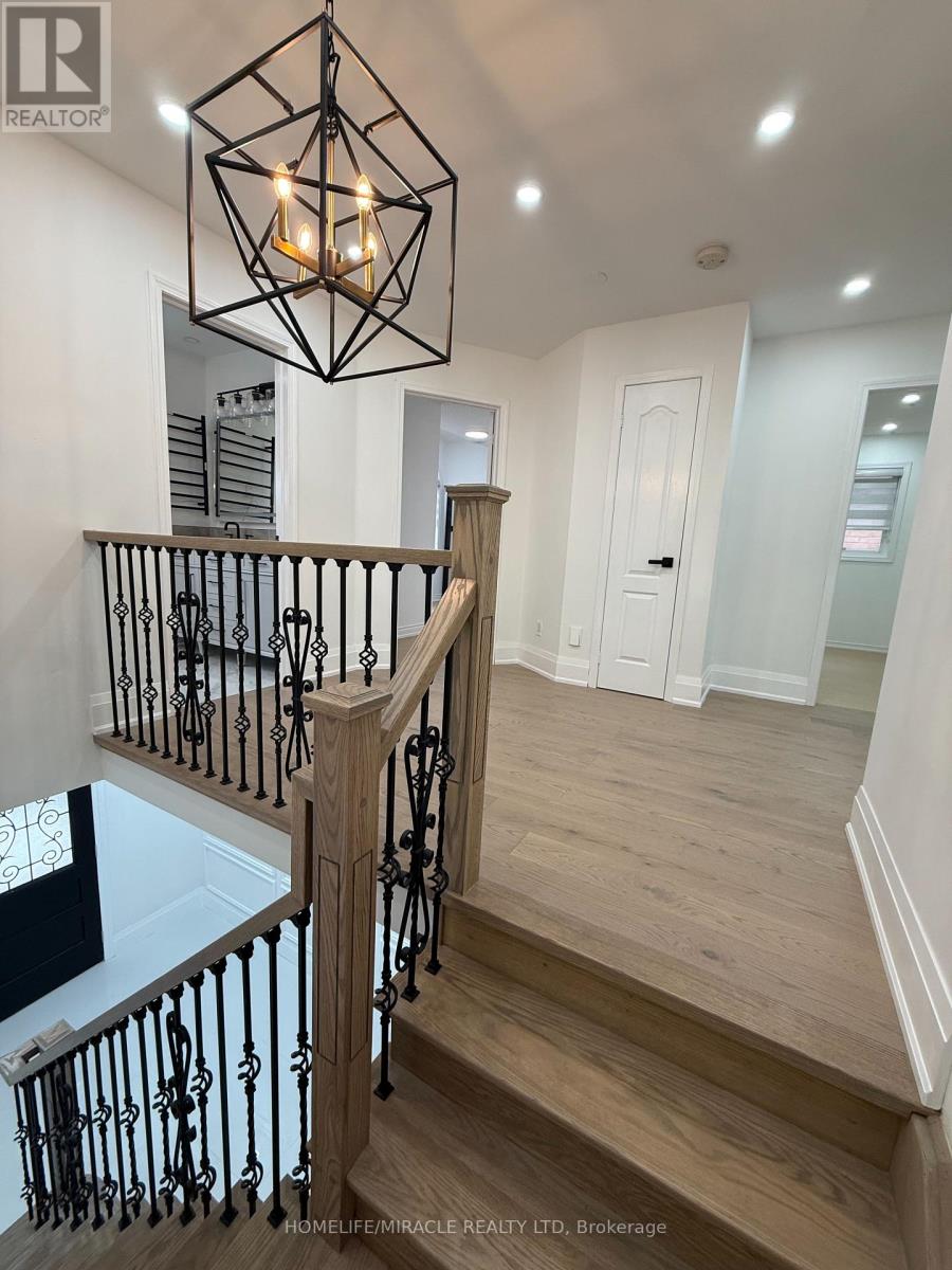 91 Buick Boulevard, Brampton, Ontario  L7A 3B7 - Photo 13 - W12520004