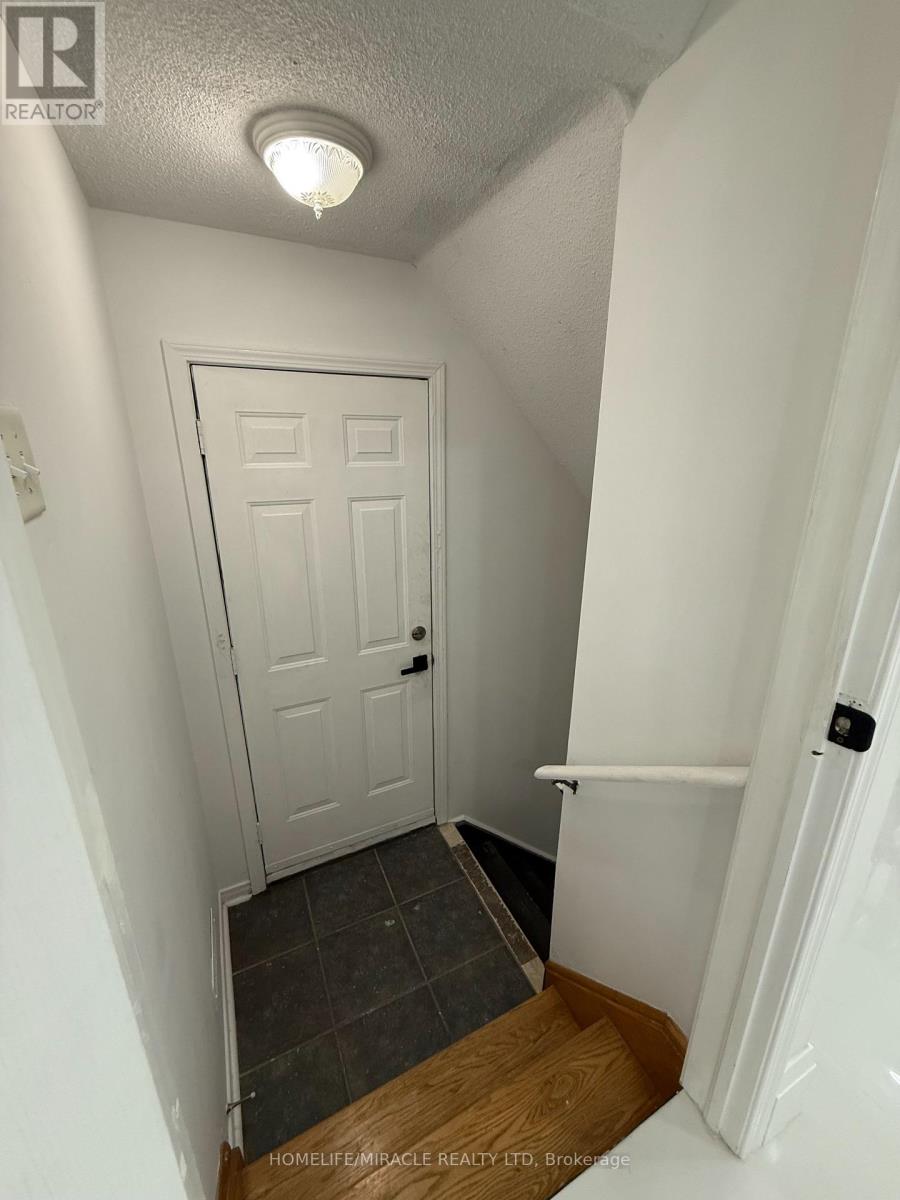 91 Buick Boulevard, Brampton, Ontario  L7A 3B7 - Photo 29 - W12520004