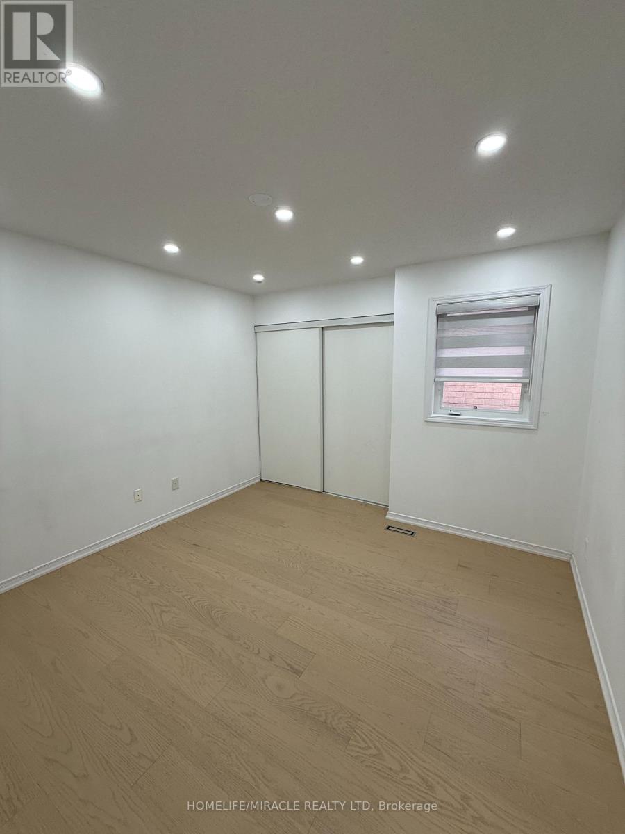 91 Buick Boulevard, Brampton, Ontario  L7A 3B7 - Photo 6 - W12520004