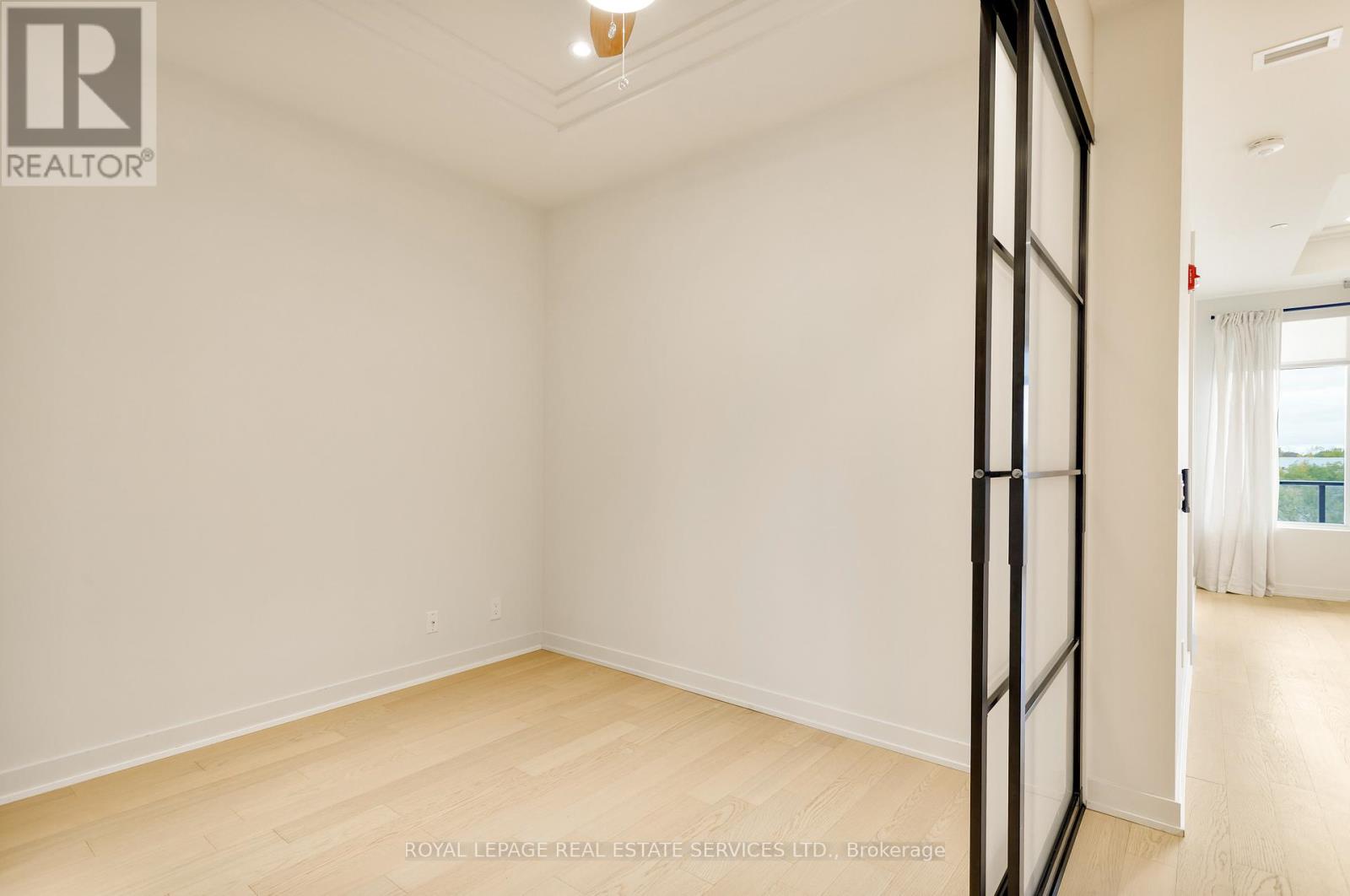 307 - 123 Maurice Drive, Oakville, Ontario  L6K 2W6 - Photo 26 - W12520040