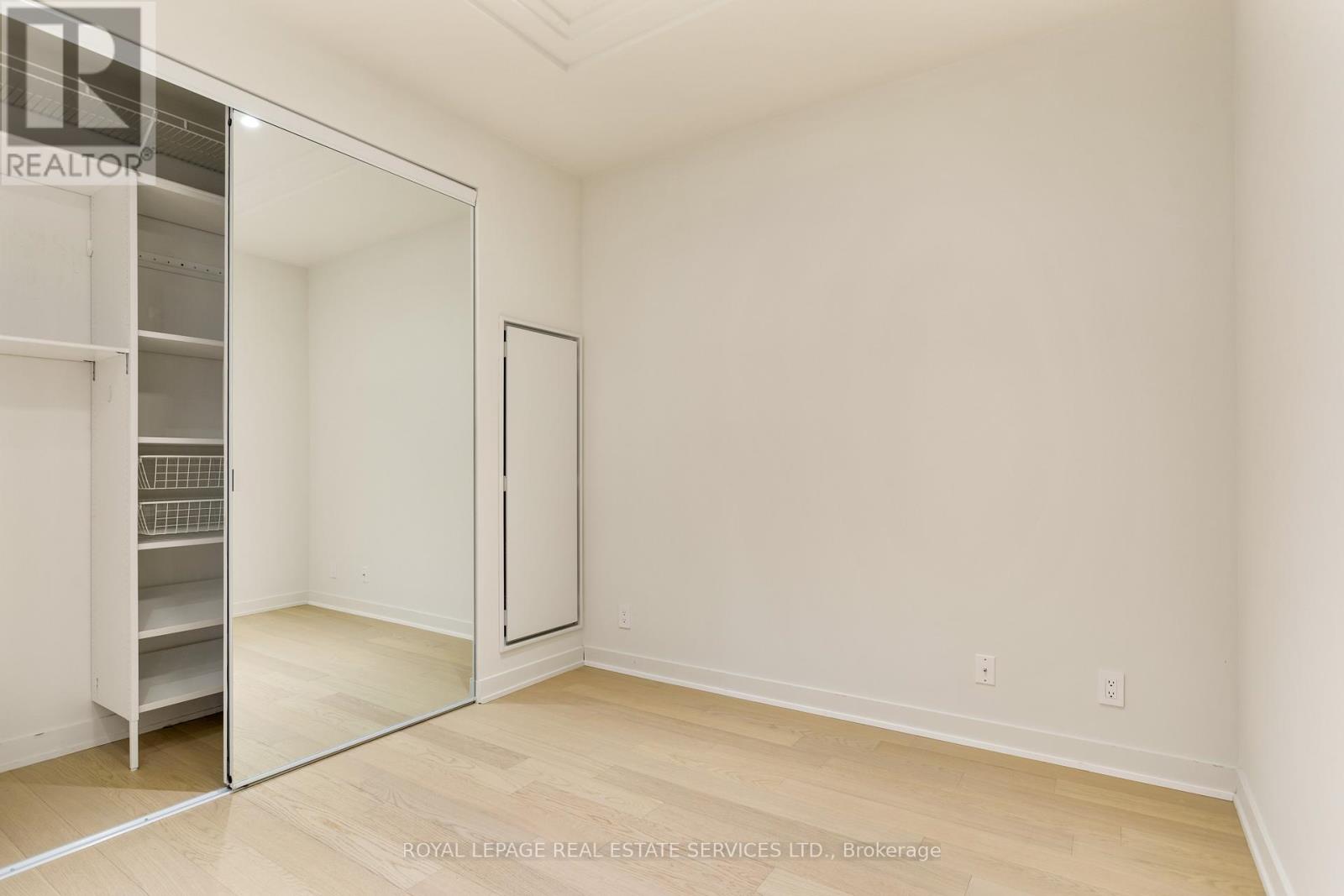 307 - 123 Maurice Drive, Oakville, Ontario  L6K 2W6 - Photo 28 - W12520040