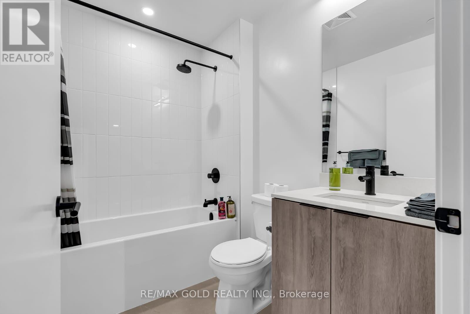 1009 - 2495 Eglinton Avenue W, Mississauga, Ontario  L5M 2T2 - Photo 11 - W12520052