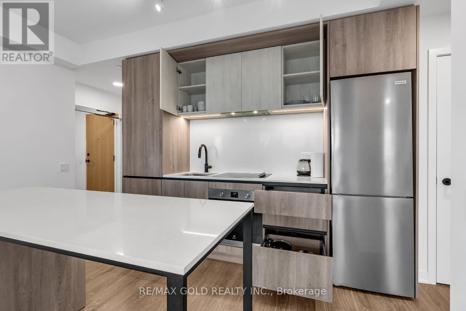 1009 - 2495 Eglinton Avenue W, Mississauga, Ontario  L5M 2T2 - Photo 14 - W12520052