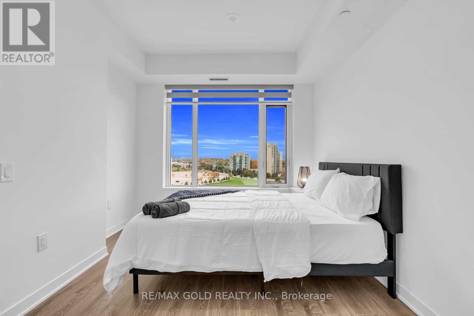 1009 - 2495 Eglinton Avenue W, Mississauga, Ontario  L5M 2T2 - Photo 9 - W12520052