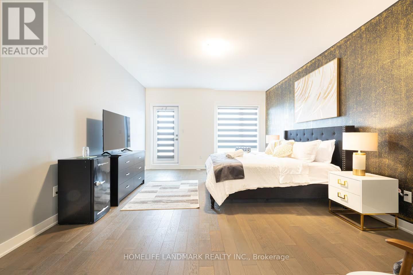 27 William Duncan Road, Toronto, Ontario  M3K 0C7 - Photo 16 - W12520058