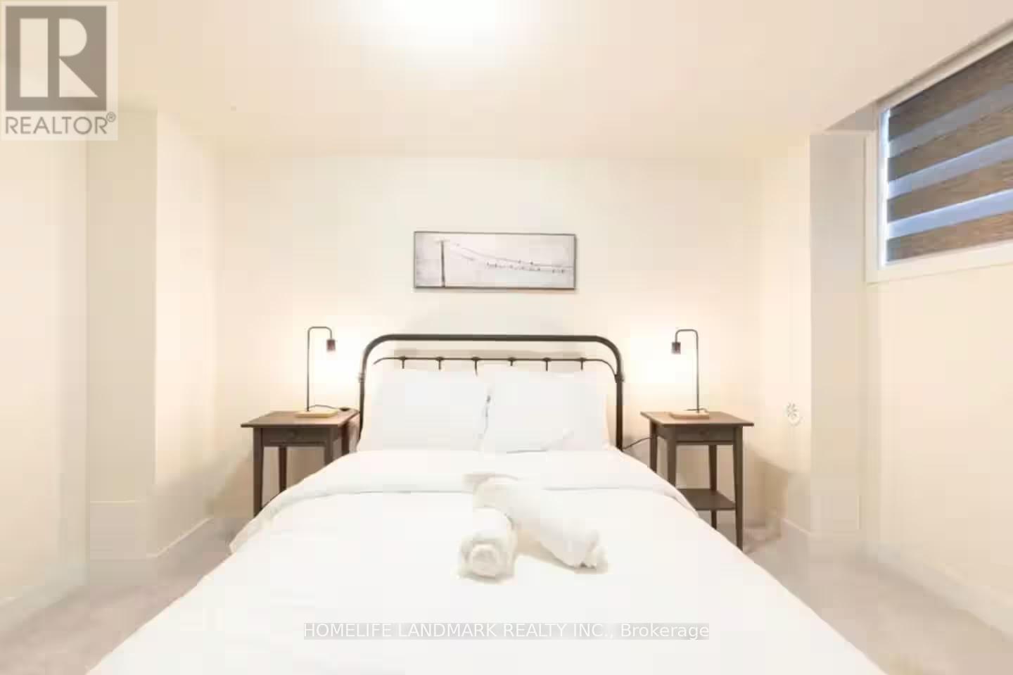 27 William Duncan Road, Toronto, Ontario  M3K 0C7 - Photo 31 - W12520058