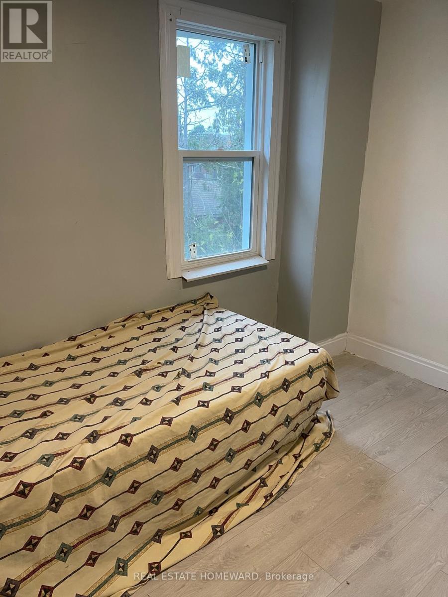 76 Fairview Drive, Brantford, Ontario  N3R 2W9 - Photo 13 - X12520012