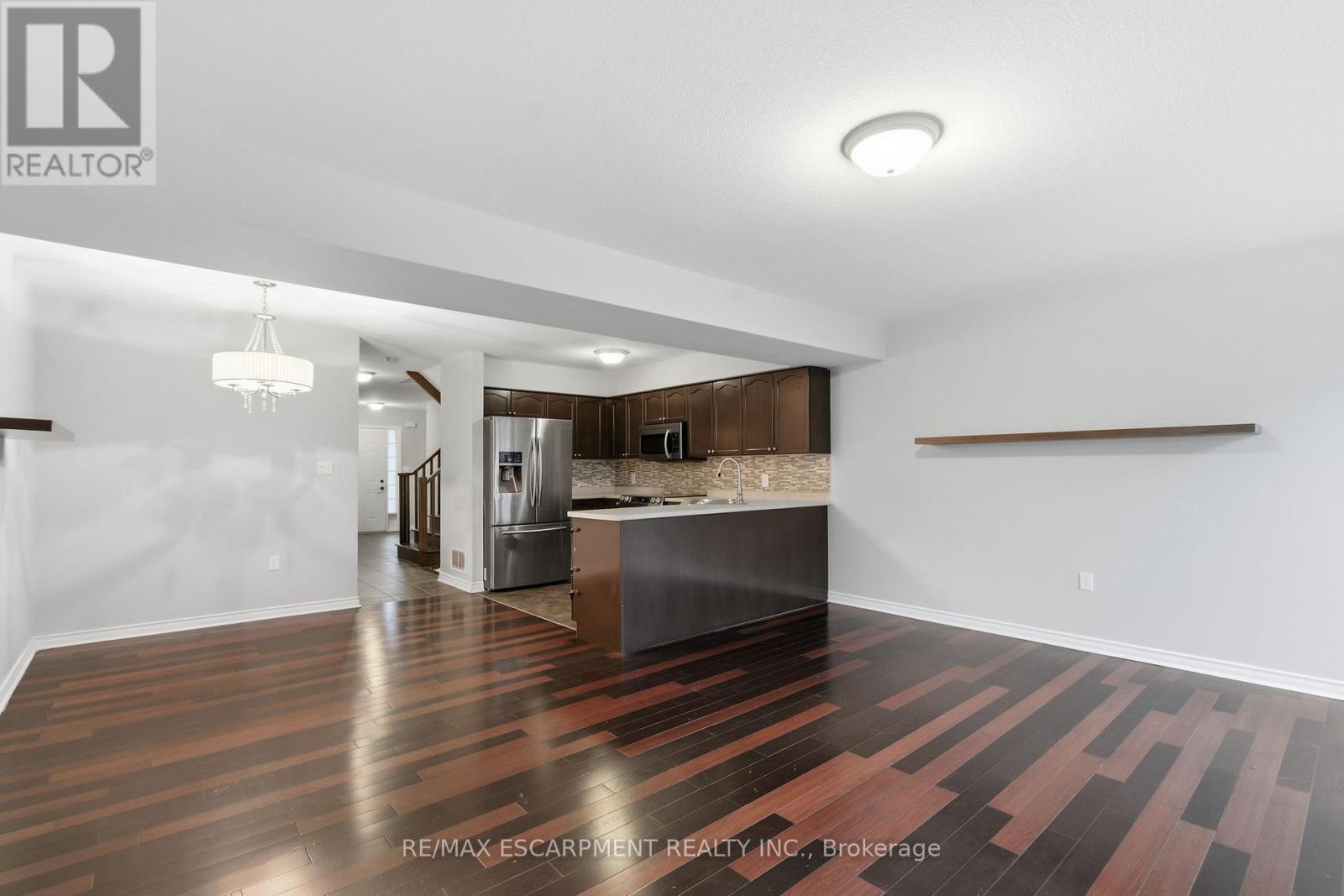 19 Blue Mountain Drive, Hamilton, Ontario L0R 1P0 - Photo 18 - X12520016