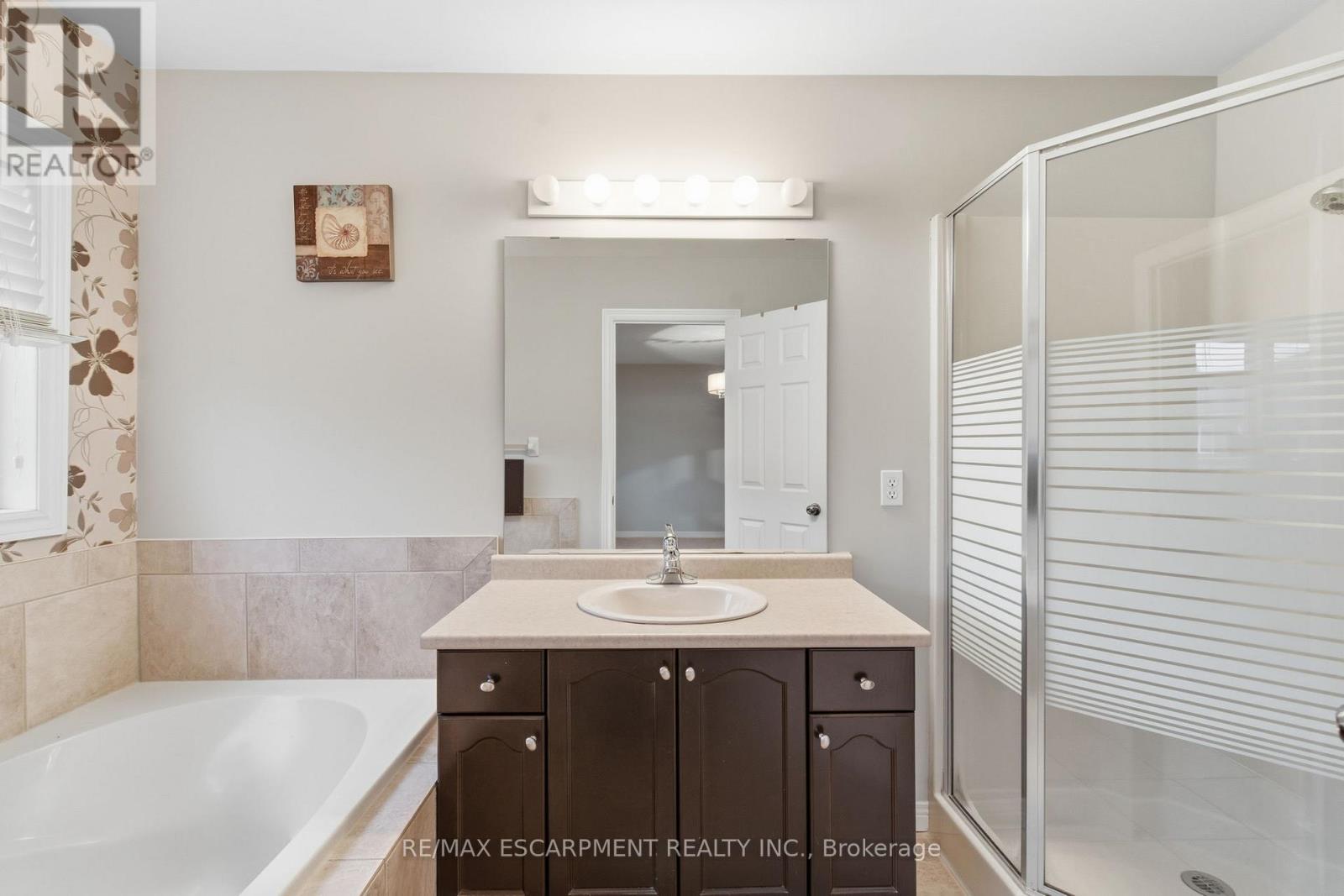 19 Blue Mountain Drive, Hamilton, Ontario L0R 1P0 - Photo 35 - X12520016