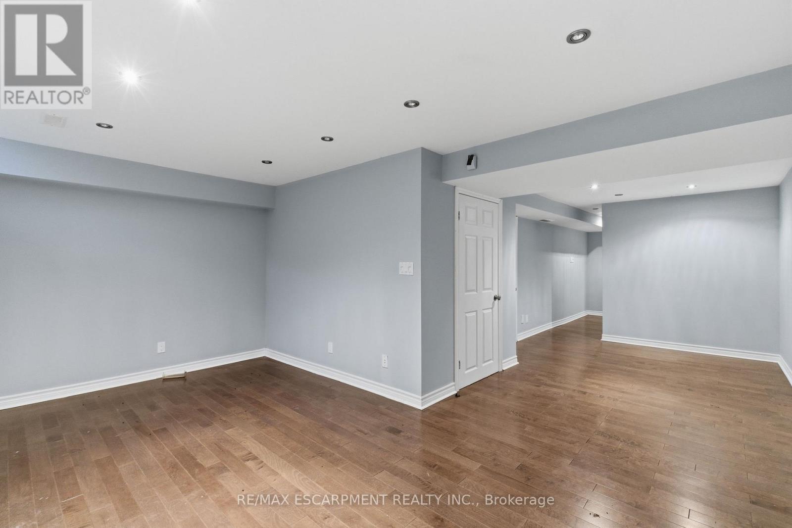 19 Blue Mountain Drive, Hamilton, Ontario L0R 1P0 - Photo 40 - X12520016