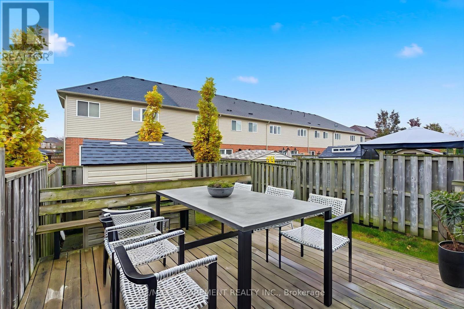 19 Blue Mountain Drive, Hamilton, Ontario L0R 1P0 - Photo 44 - X12520016