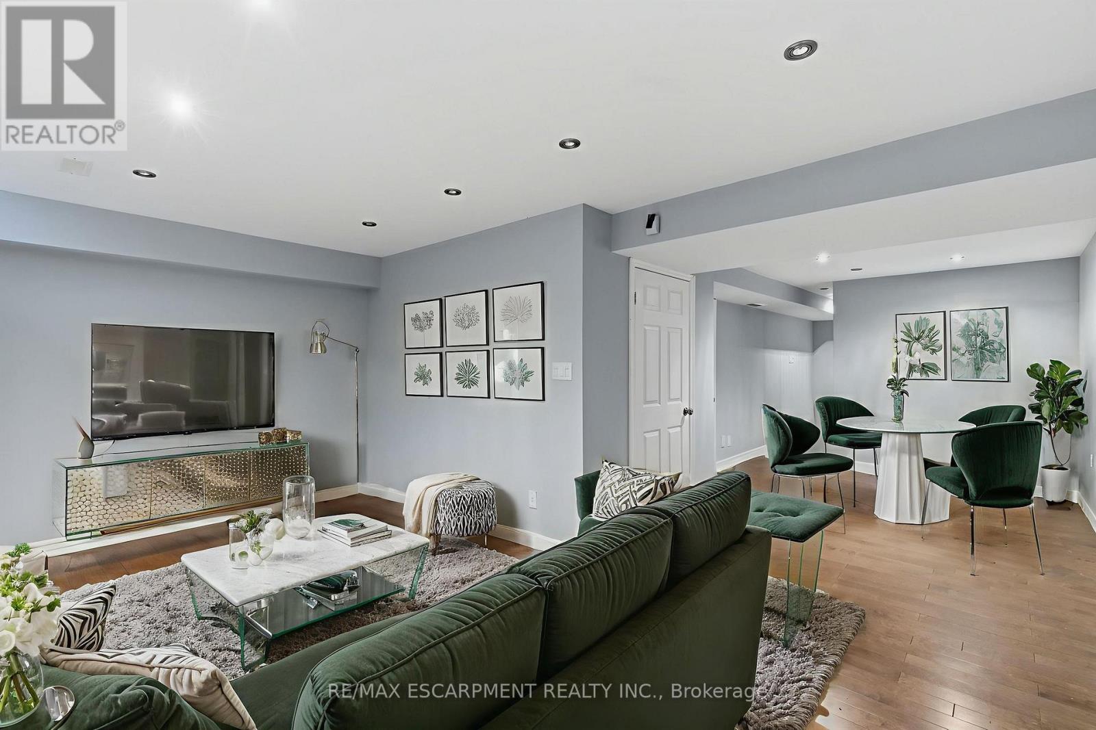 19 Blue Mountain Drive, Hamilton, Ontario L0R 1P0 - Photo 9 - X12520016