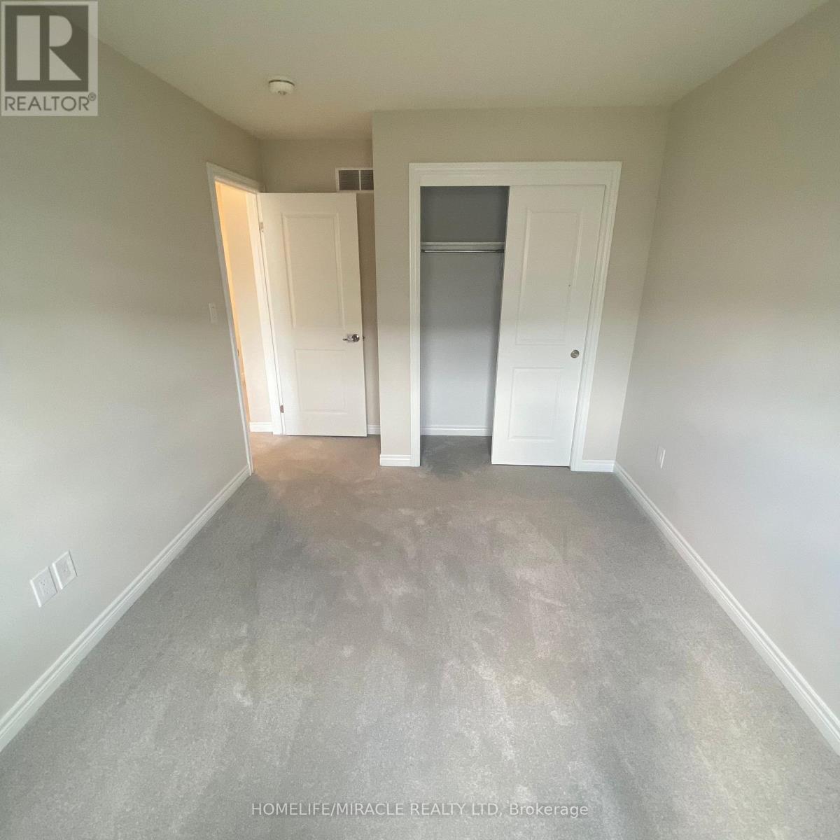 89 Sunflower Place, Welland, Ontario L3C 0H8 - Photo 12 - X12520026