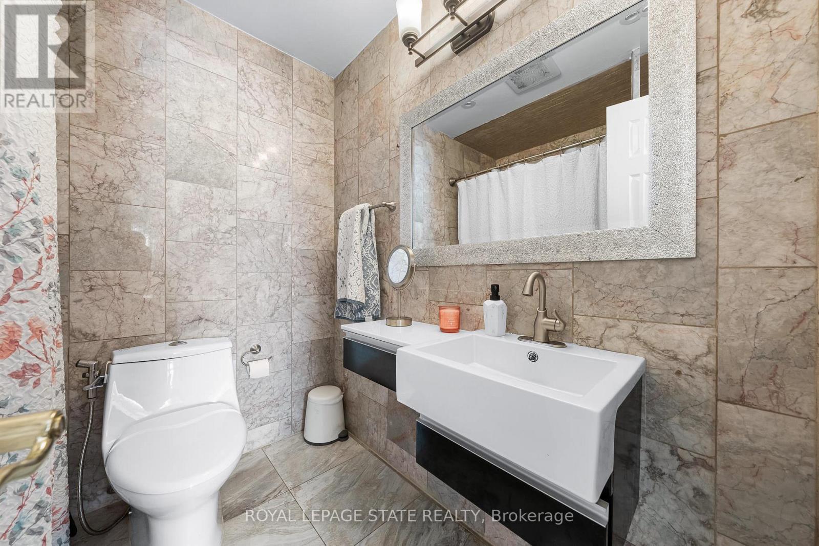 46 Novoco Drive, Hamilton, Ontario  L9C 7E8 - Photo 33 - X12520028