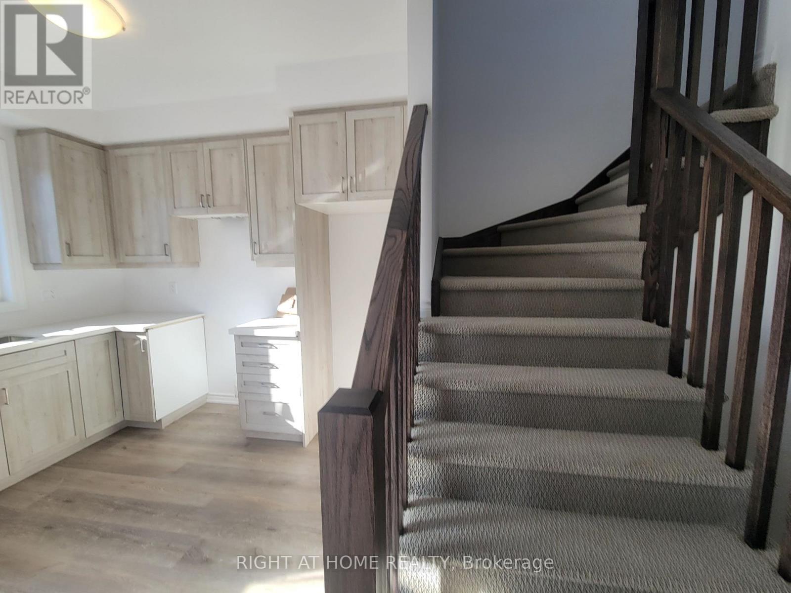 72 - 461 Blackburn Drive, Brantford, Ontario  N3T 0W9 - Photo 5 - X12520030