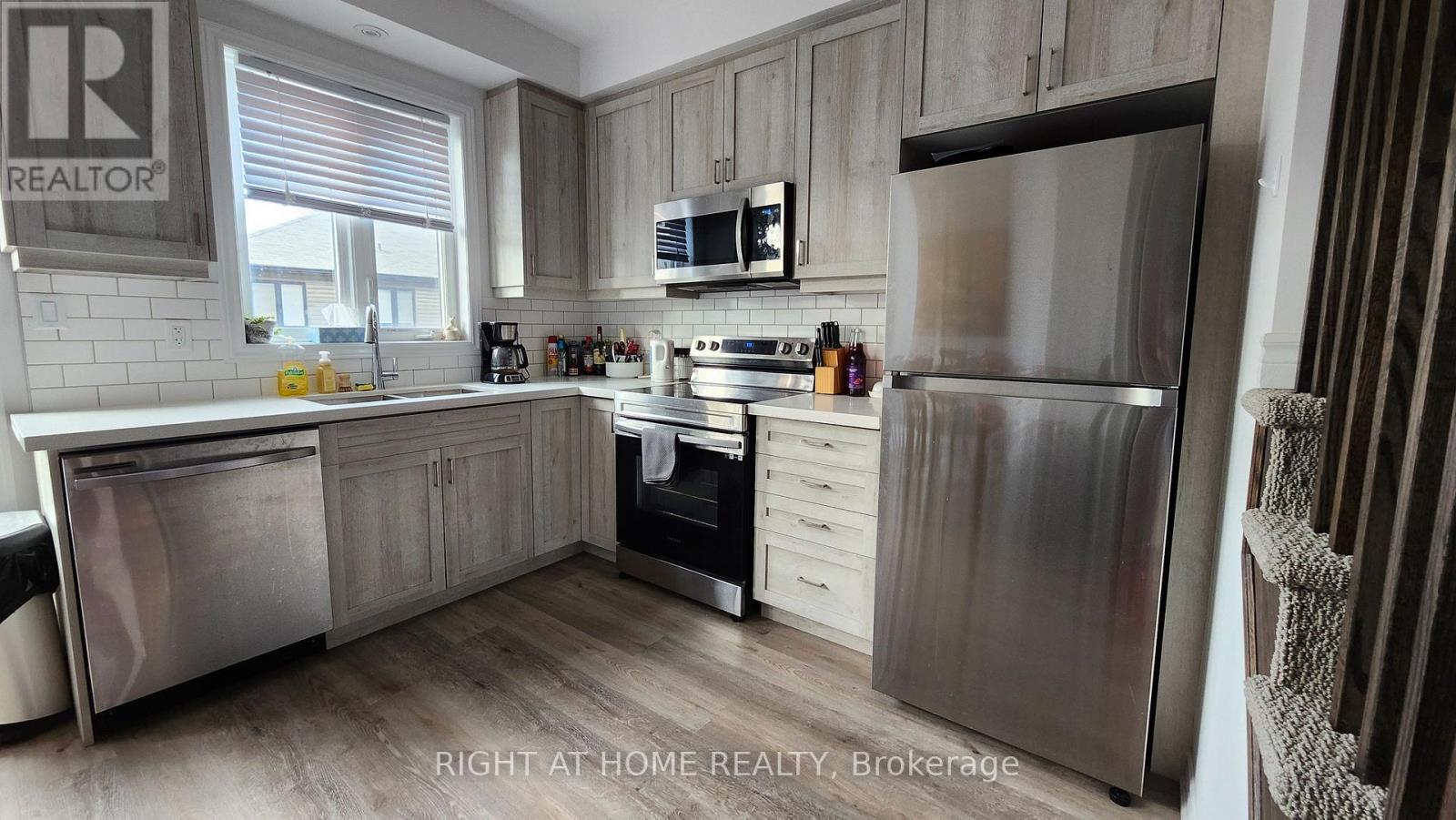 72 - 461 Blackburn Drive, Brantford, Ontario  N3T 0W9 - Photo 6 - X12520030