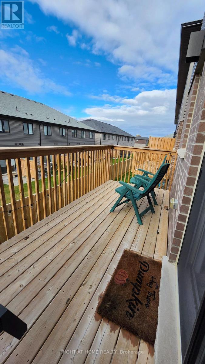 72 - 461 Blackburn Drive, Brantford, Ontario  N3T 0W9 - Photo 7 - X12520030