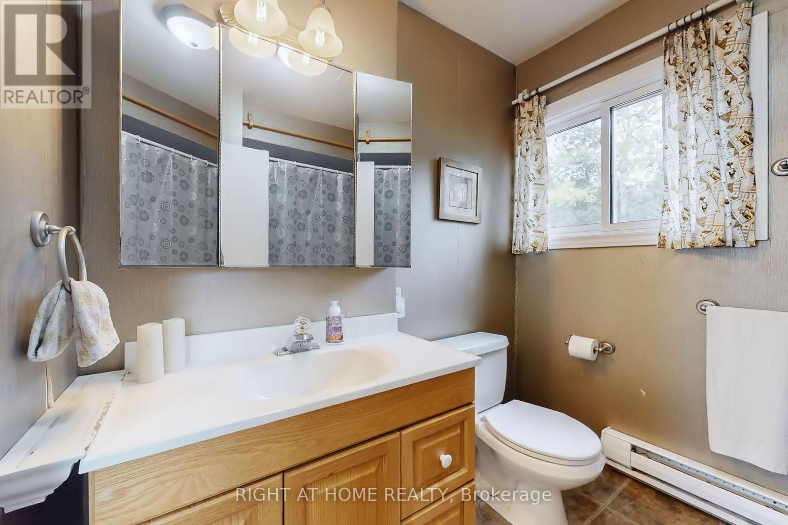 505061 Grey Road 1 Road, Georgian Bluffs, Ontario  N0H 2T0 - Photo 19 - X12520048