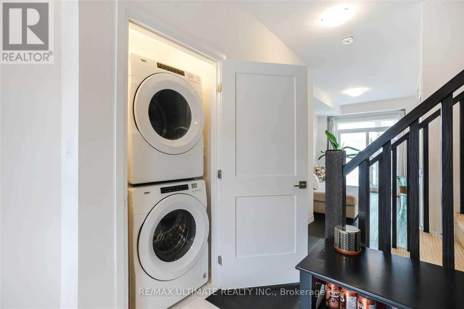 290 - 30 Times Square Boulevard, Hamilton, Ontario L8J 0L9 - Photo 13 - X12520066