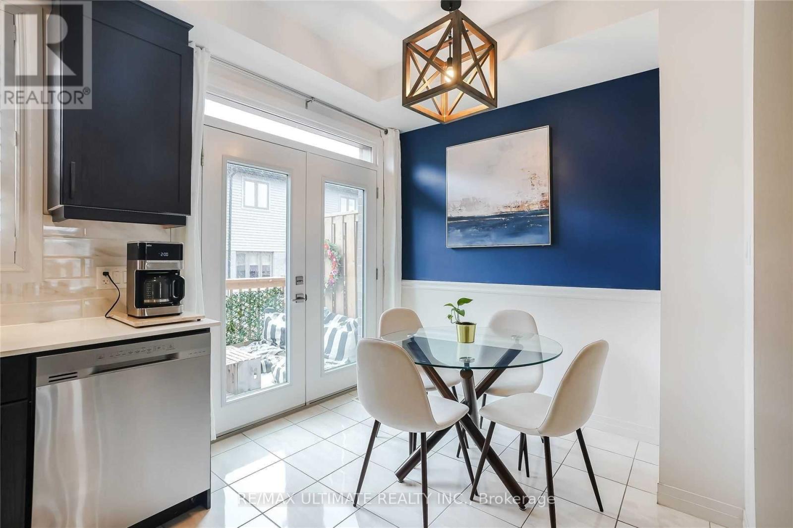 290 - 30 Times Square Boulevard, Hamilton, Ontario L8J 0L9 - Photo 8 - X12520066