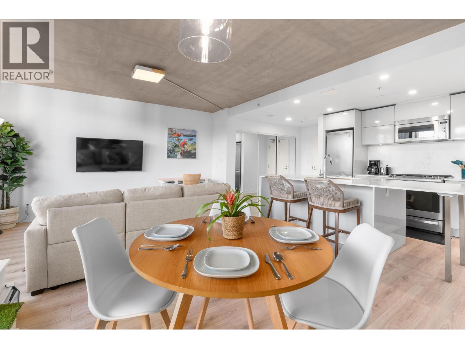 801 128 W CORDOVA STREET, Vancouver, British Columbia