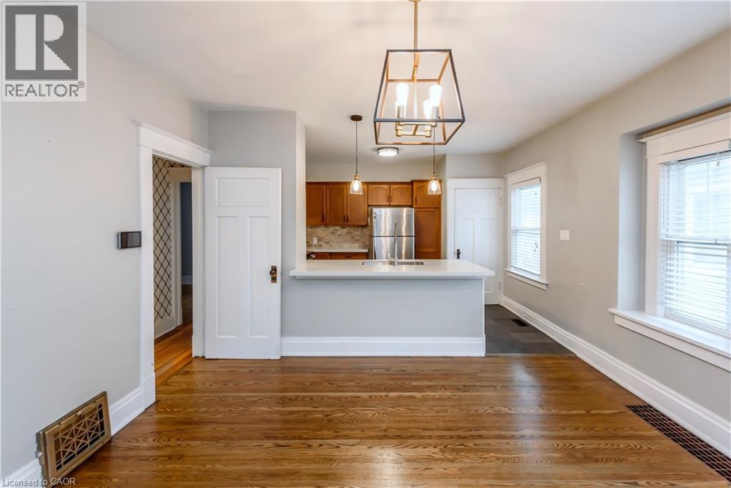 9 Atwood Street, St. Catharines, Ontario  L2R 1G9 - Photo 10 - 40785485