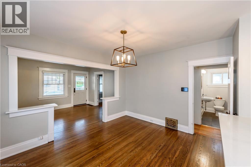 9 Atwood Street, St. Catharines, Ontario  L2R 1G9 - Photo 12 - 40785485