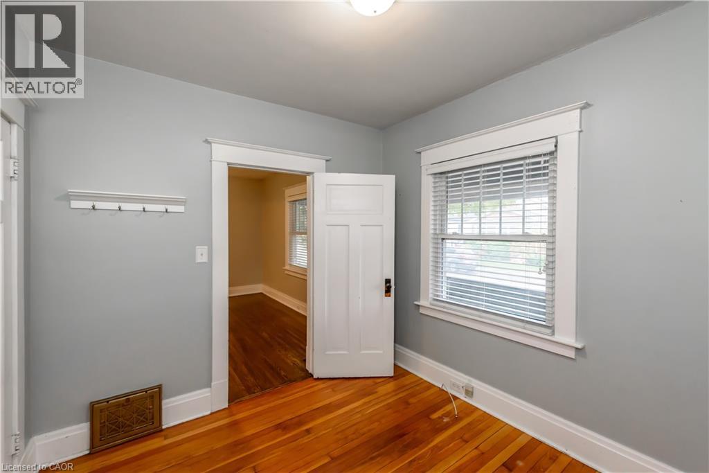 9 Atwood Street, St. Catharines, Ontario  L2R 1G9 - Photo 14 - 40785485