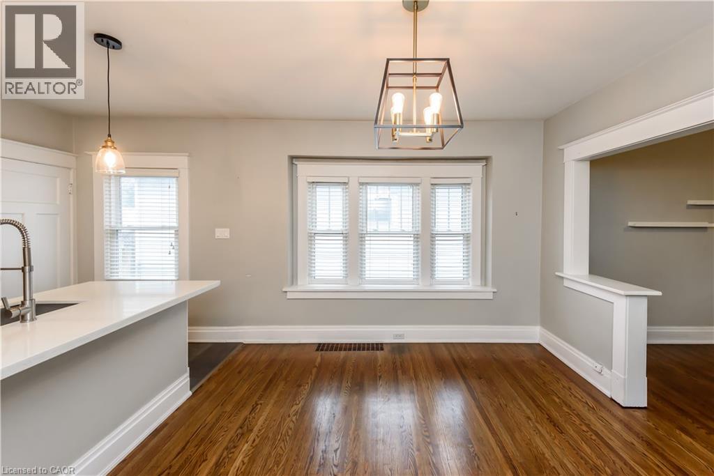 9 Atwood Street, St. Catharines, Ontario  L2R 1G9 - Photo 9 - 40785485