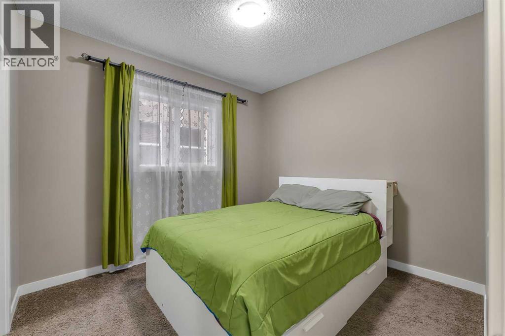 56 Cranarch Manor Se, Calgary, Alberta  T3M 1L8 - Photo 17 - A2253559