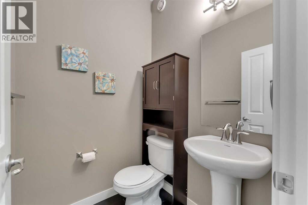 56 Cranarch Manor Se, Calgary, Alberta  T3M 1L8 - Photo 15 - A2253559