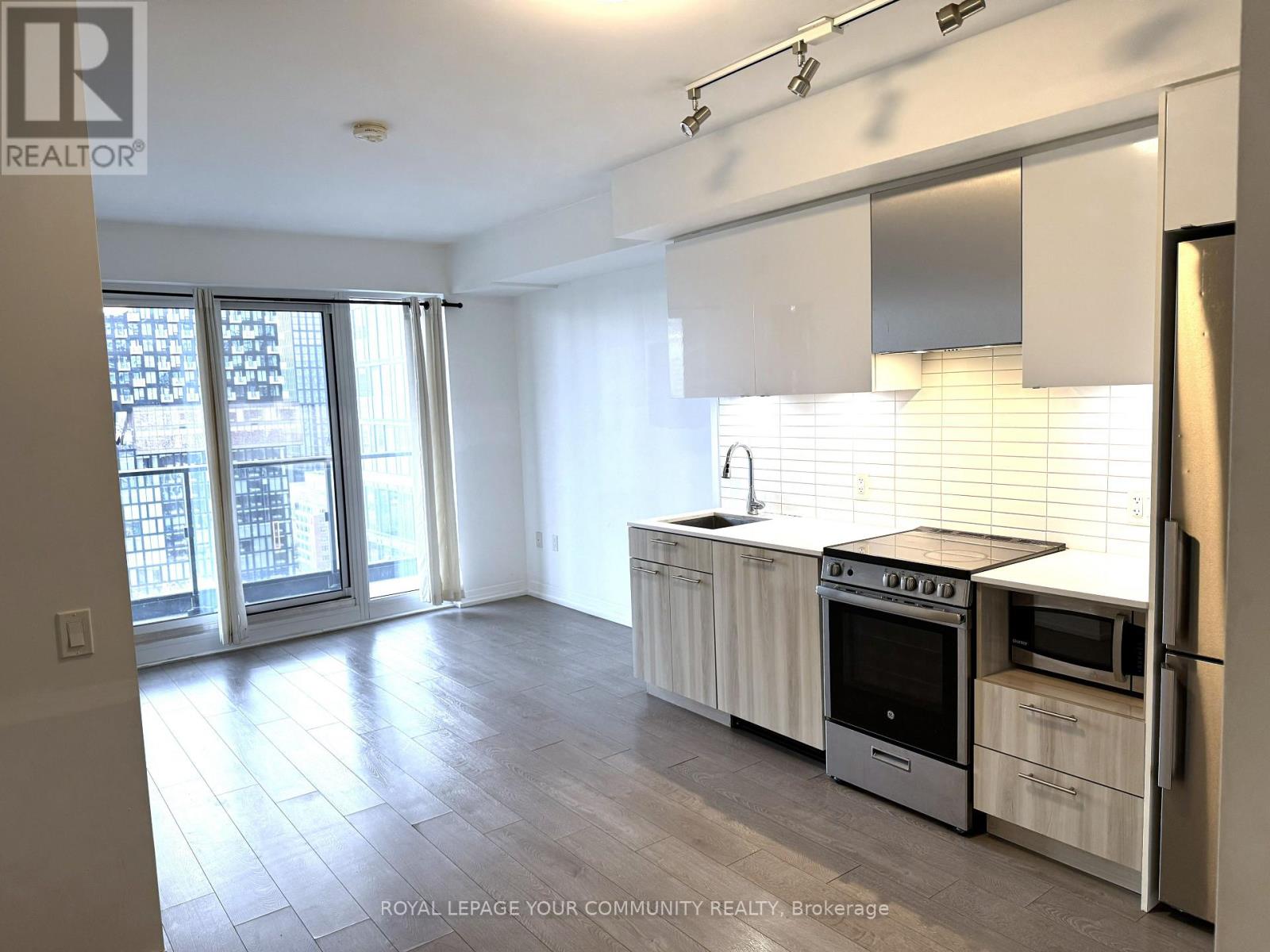 1717 - 251 Jarvis Street, Toronto, Ontario  M5B 0C3 - Photo 4 - C12520086