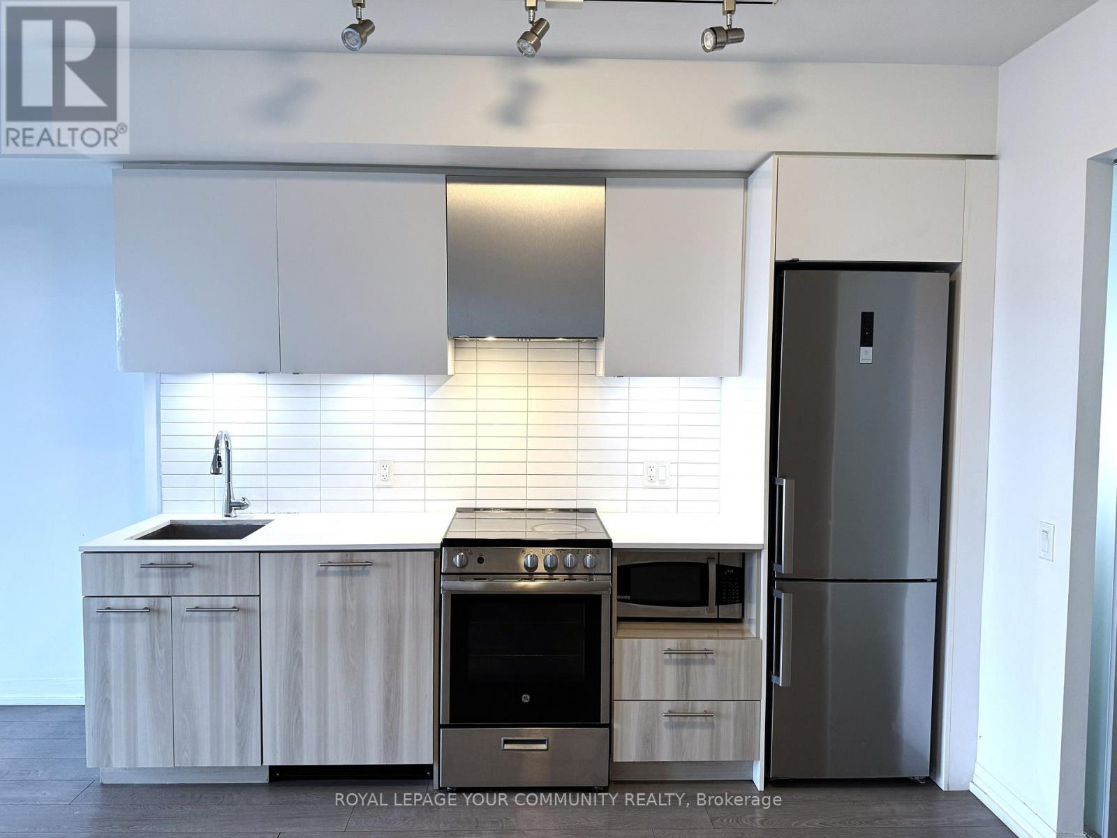 1717 - 251 Jarvis Street, Toronto, Ontario  M5B 0C3 - Photo 5 - C12520086