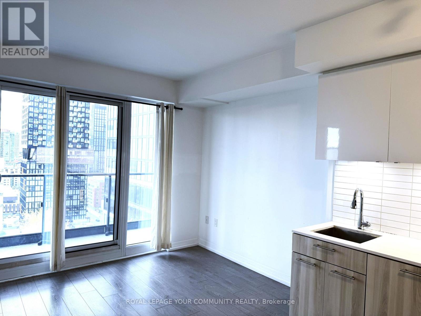 1717 - 251 Jarvis Street, Toronto, Ontario  M5B 0C3 - Photo 7 - C12520086