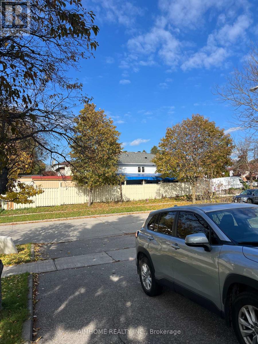 (Main&second Floor) - 47 Yucatan Road, Toronto, Ontario M2H 2L1 - Photo 35 - C12455935