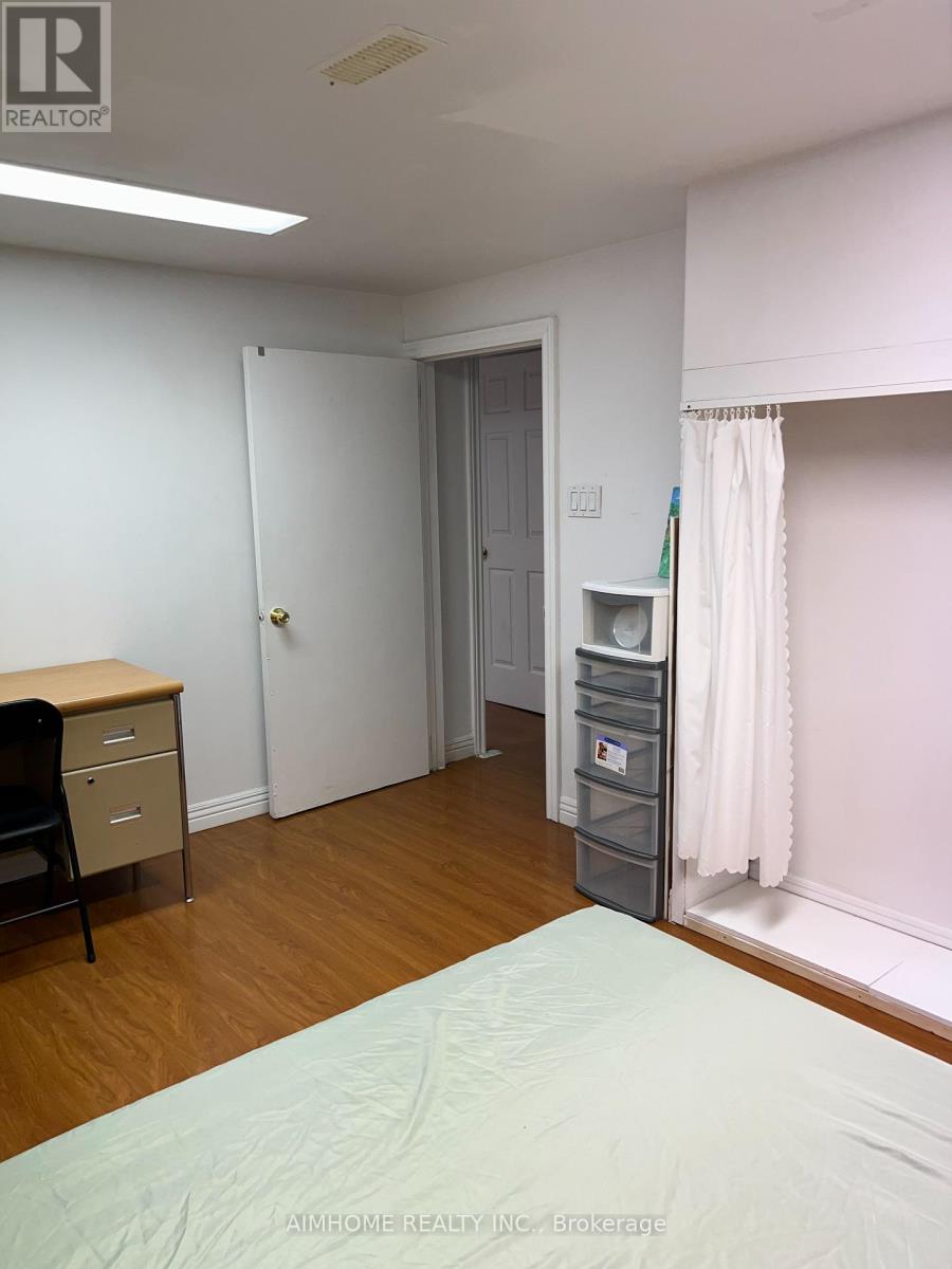 (Main&second Floor) - 47 Yucatan Road, Toronto, Ontario M2H 2L1 - Photo 25 - C12455935