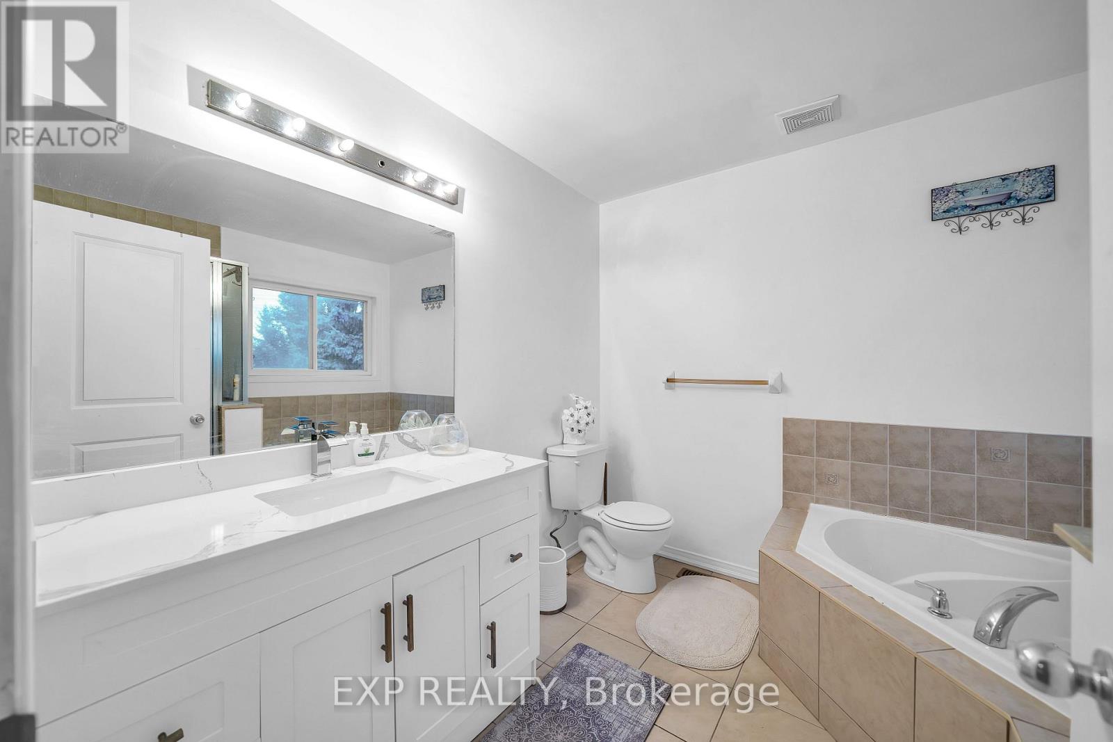 11 Welbourne Court, Ajax, Ontario  L1T 4Y9 - Photo 20 - E12520092