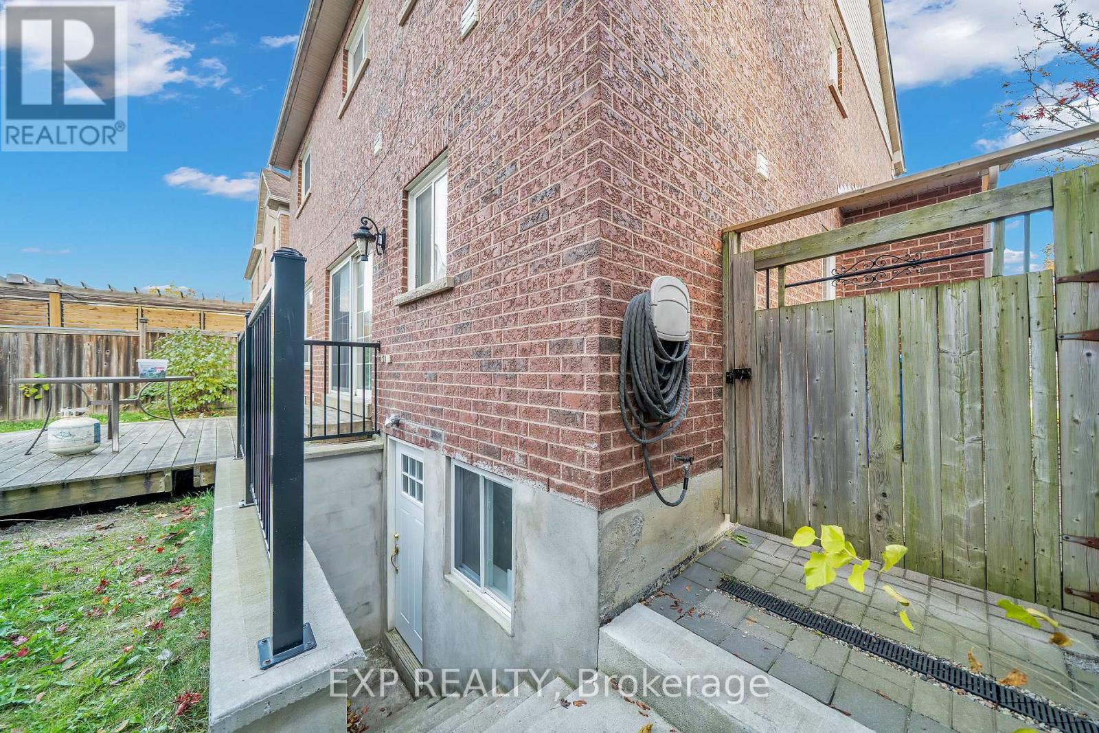 11 Welbourne Court, Ajax, Ontario  L1T 4Y9 - Photo 38 - E12520092