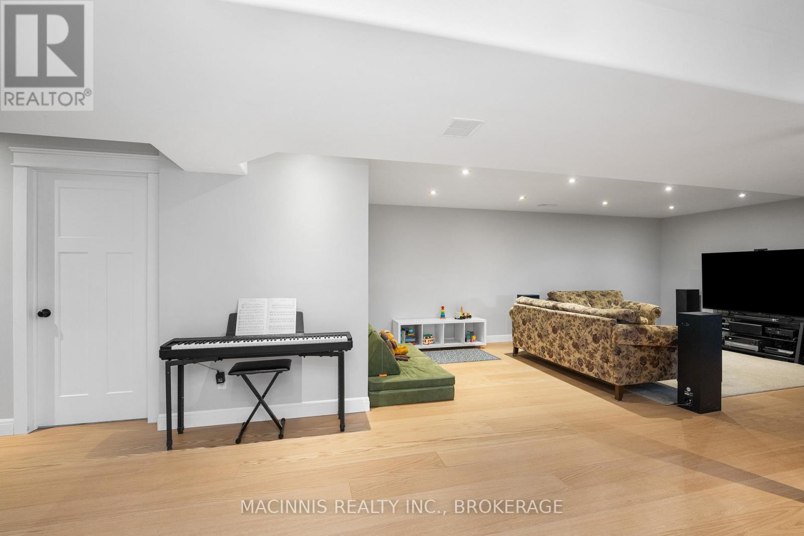 2040 Keeley Road, Frontenac (Frontenac South), Ontario  K0H 2T0 - Photo 24 - X12520156