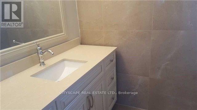 2075 Salmon Road, Oakville, Ontario  L6L 1M2 - Photo 10 - W12520106